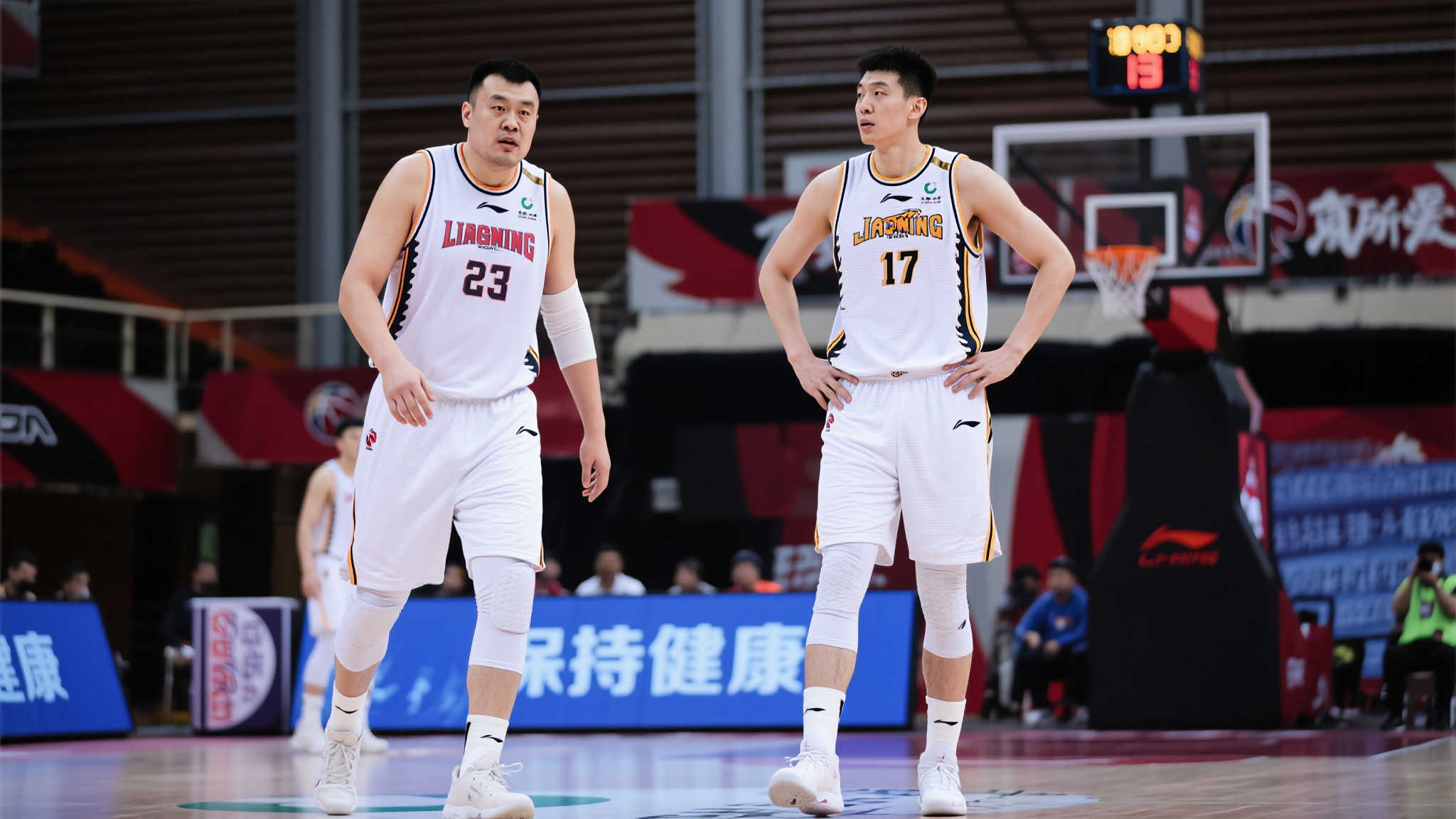辽篮休赛期或现大调整,杨鸣透露玄冥二老去留未定 根据一些业内人士对比分析,“保持健康”的重要性无疑